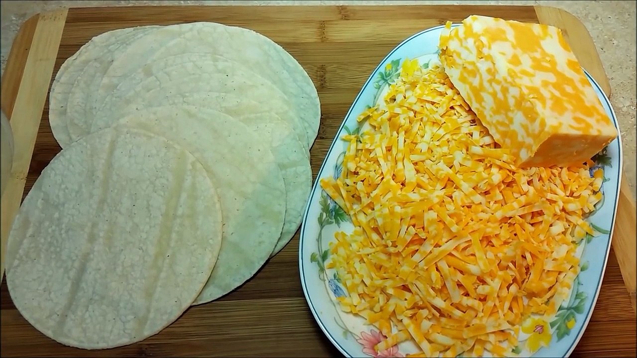 How To Make Enchiladas (Tex-Mex Style) - Enchilada Red Sauce Recipe