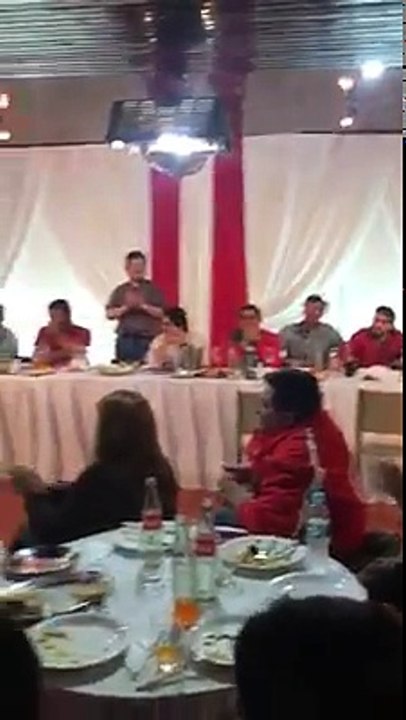 Riera pide a docentes "que se pongan la camiseta del Partido Colorado"