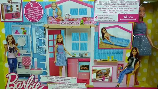  BARBIE  ET SA MAISON A ETAGE TRANSPORTABLE Maison de poup e 