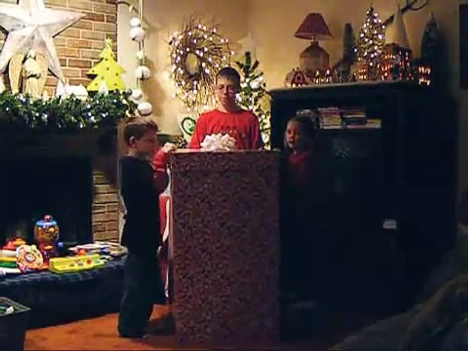 Kids Open Christmas Present & Find Dad, Home From Iraq!