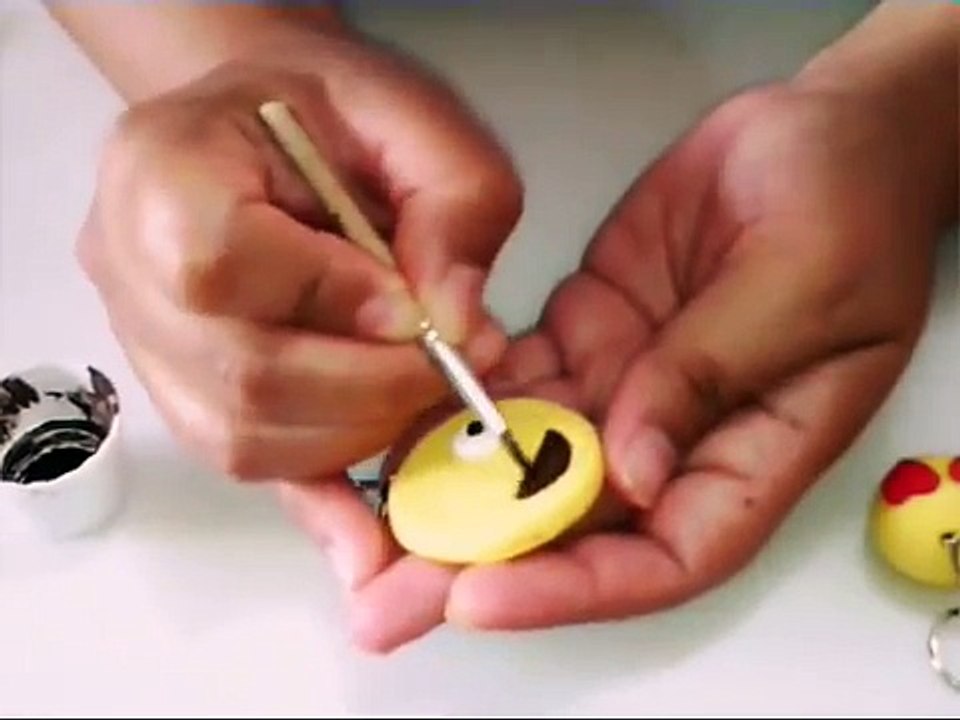 Emojis de porcelana fría, paso a paso