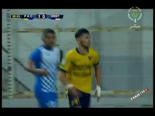 El Melali (PAC) crache sur son adversaire !