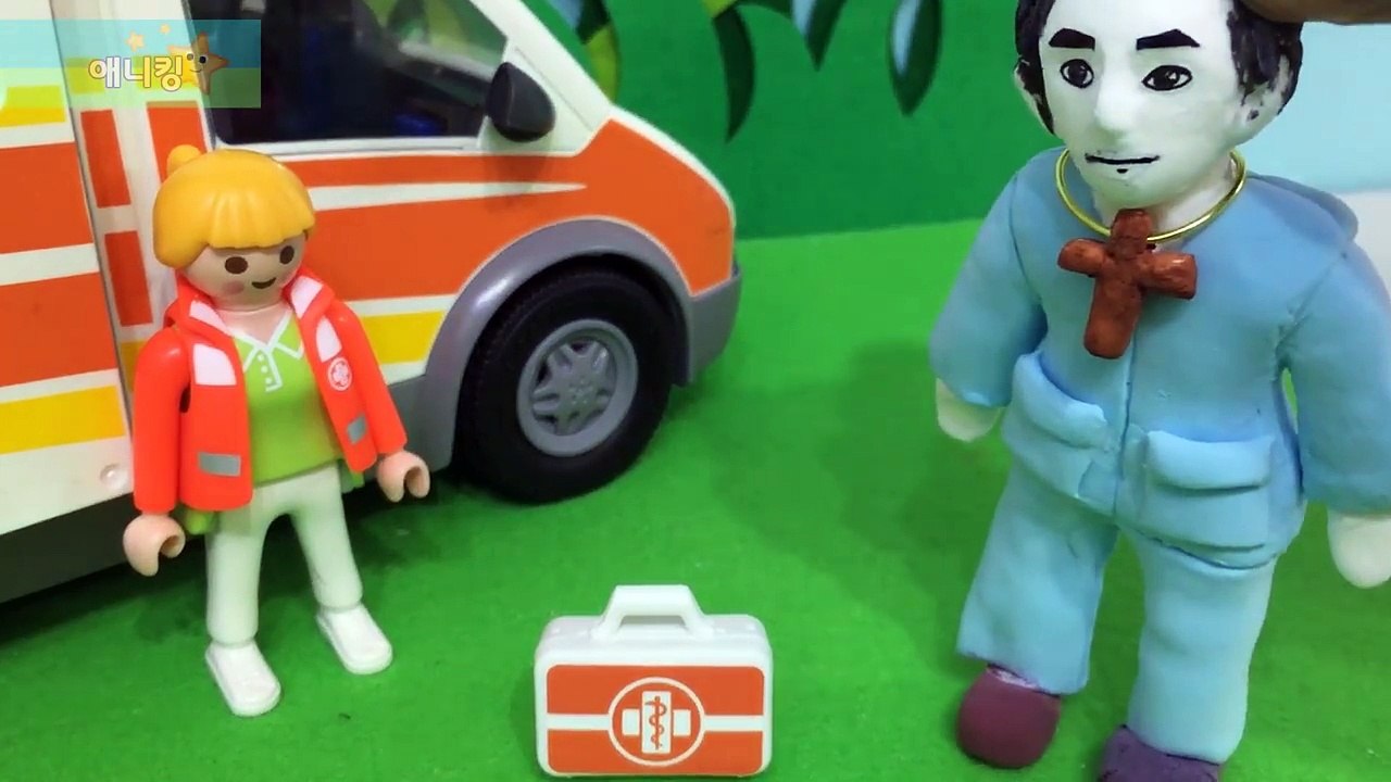 무서운이야기 내다리 내놔..내다리.. 병원 복도에 나타난 [다리없는 귀신]_뽀로로 상황극 인형놀이 pororo toy animation ポロロ 애니킹