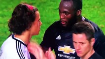 Lukaku comforts Mile Svilar after his huge mistake Benfica vs Manchester United 0-1