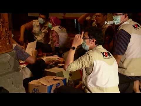 NET24 - KPK Membawa 1 Dus dan 3 Koper Setelah 12 Jam Menggeledah Rumah Anas Urbaningrum