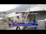 NET12 - Warga sekitar Sinabung mulai perbaiki atap rumah