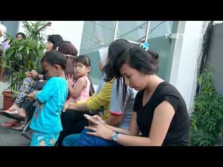 NET12   Antrean orang tua murid untuk pencairan subsidi Kartu Jakarta Pintar