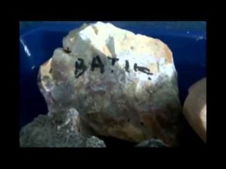 Pemkab Rokan Hulu Membatasi Penambangan Batu Akik - NET12