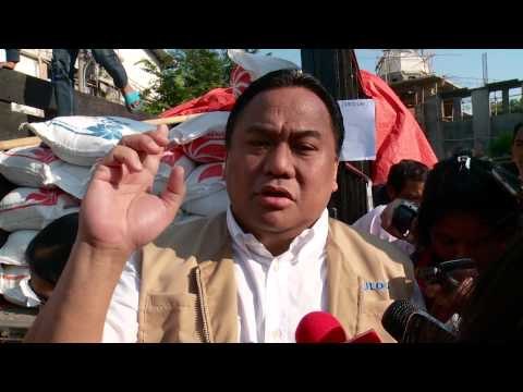 Menteri Perdagangan Tinjau Langsung Operasi Bulog di Penjaringan - NET16