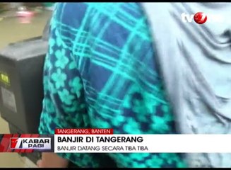 Télécharger la video: Puluhan Rumah di Tangerang Terendam Banjir Setinggi 2 Meter