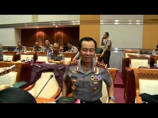 NET12 - Kapolri kembali tunda keputusan polwan kenakan kerudung