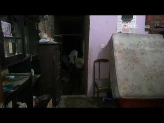 NET24 - Rumah di tepi sungai Jatihandap roboh karena longsor