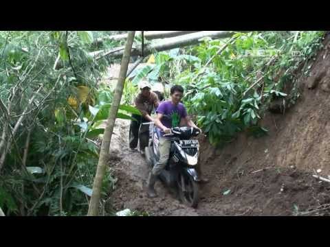 NET12 - Akibat longsor, jalan penghubung antar kabupaten di Garut masih putus