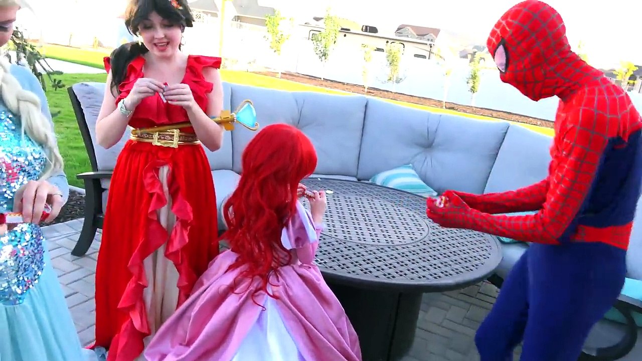 Superhero Car Dance! Joker Mixup! Frozen Elsa and Spiderman become joker supergirl and batman joker