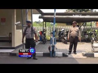 NET17 - Polda Jawa Timur memperketat pengamanan akses menuju Markas Komandonya