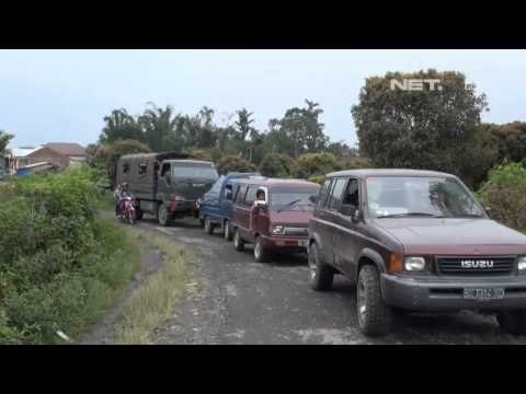 IMS - Gunung Sinabung luncurkan awan panas