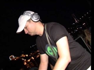 Number One Dj'i Melih Dörtkardeşler Performans