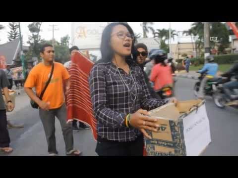 NET12 - Tarian Sigale-gale turun ke jalan untuk donasi Sinabung