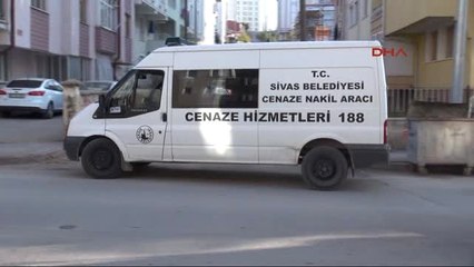 Sivas Eşinden Boşanan 2 Çocuk Annesi Kendini Astı