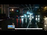 IMS - Pengendara motor terpaksa masuk Tol Dalam kota karena banjir