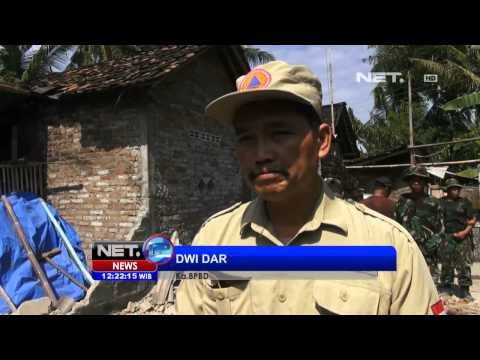 NET12 - Puluhan rumah rusak pasca gempa 6,5 skala richter di Yogya