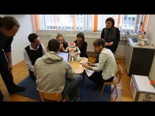 NET12 - Robot Pendeteksi Autisme pada anak