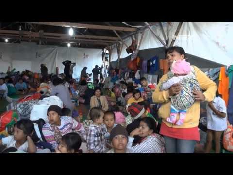 NET5 - Pengungsi Anak Sinabung dihibur dengan Beragam Permainan