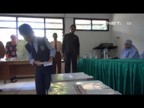 NET12 Ratusan Siswa SD Jember Belajar Tentang Pemilu dengan Mempraktekkan Cara Mencoblos