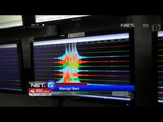 NET17-Kamis Siang, Gunung Merapi Hembuskan Asap Belerang Selama 5