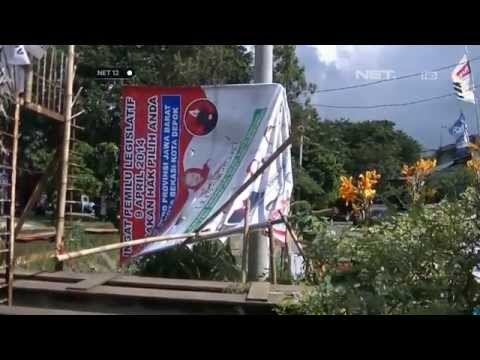 NET12 - Warga Bekasi khawatirkan kondisi baliho yang banyak terpasang dijalan akan jatuh kembali