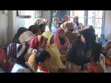 NET24-Puluhan Perempuan Brebes Ikuti Lomba Rias Wajah dengan Mata Tertutup