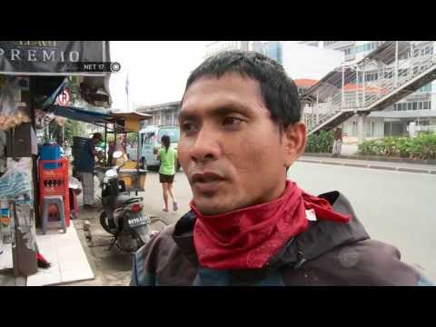 NET17-Parkir di Bahu Jalan, Kendaraan Pribadi Dikempiskan Bannya oleh Dishub