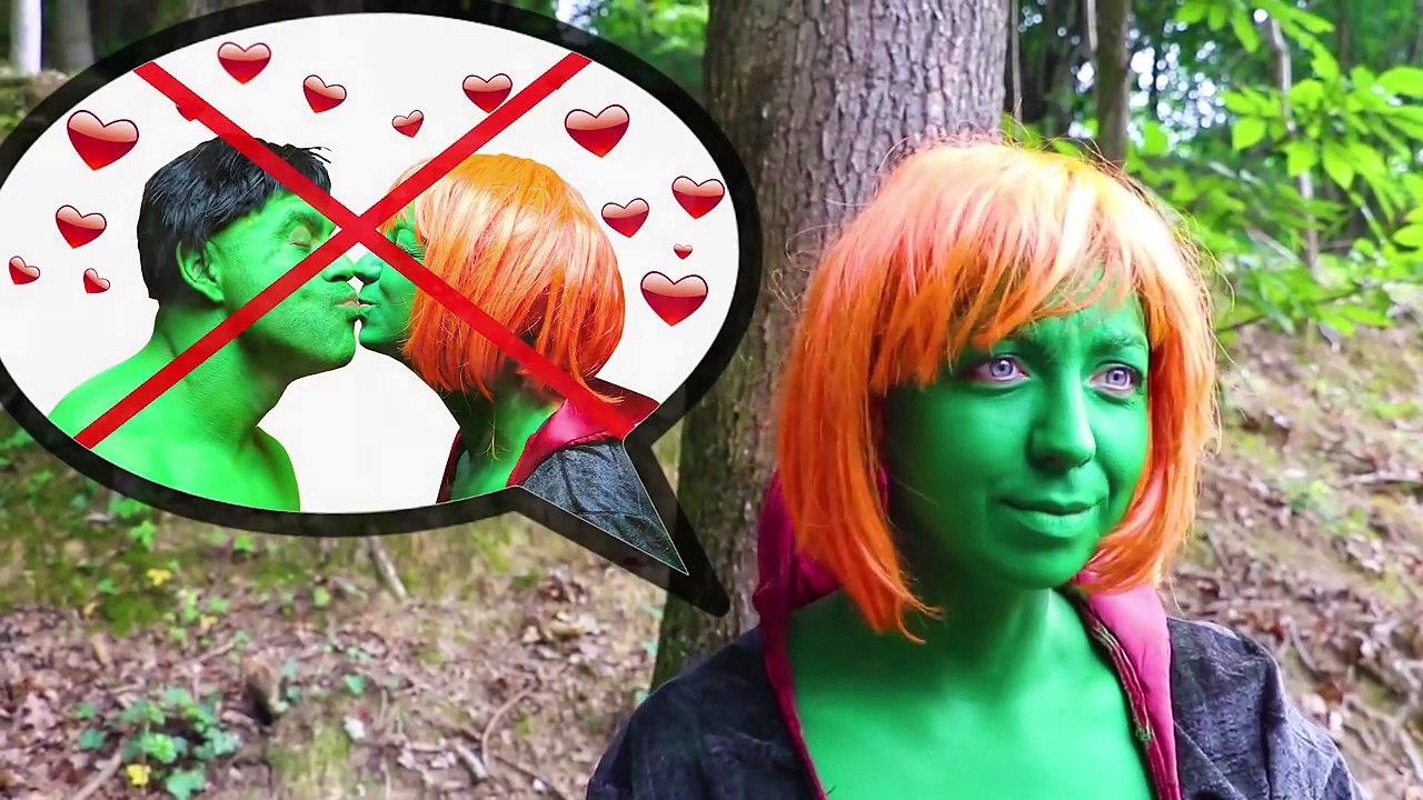 Spiderman & Hulk KISSING Spell! w/ Frozen Elsa Pink Spidergirl Joker! Superhero fun