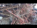 NET17 - 2 Pekerja Tewas dan Puluhan Lain Terjebak di Reruntuhan Ruko 3 Lantai yang Ambruk