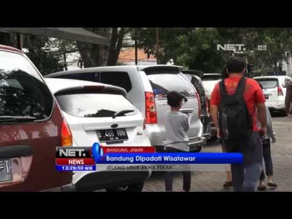 NET12 - Ribuan kendaraan padati objek wisata belanja di Bandung dan wisata Sinabung