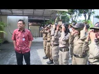 NET JATIM - Srikandi penertib kota di Surbaya