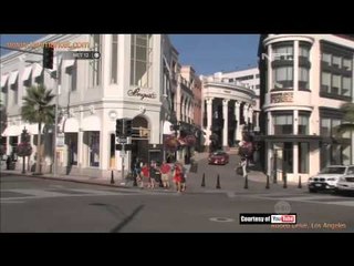 Deretan Toko Mewah di Pinggir Jalan -NET12