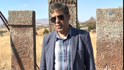 Selçuklu Mezarlığında İlk Kez Görülen Motifler Dikkat Çekti
