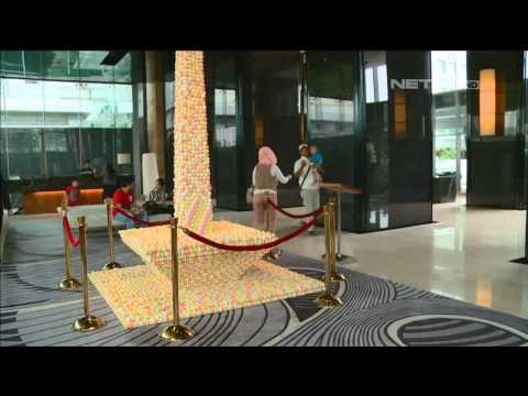 Replika Monas dari Macaroon -IMS