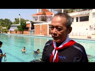 Lomba Catur Dalam Air di Surabaya -NET24