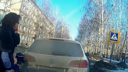 FUNNY STRANGE DRIVERS, EPIC WEIRD DRIVING FAILS COMPILATION APRIL 2017