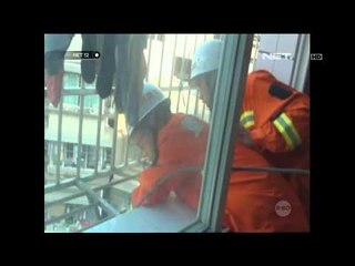 Bocah tersangkut di jeruji Balkon - NET12