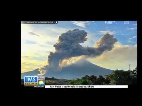 Sinabung Kembali Gugurkan Awan Panas yang Terasa Hingga Berastagi -IMS