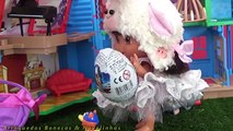 Dora Aventureira Baby conhece Brinquedo Tom e Jerry Casa das Armadilhas AVENGERS Surprise Eggs