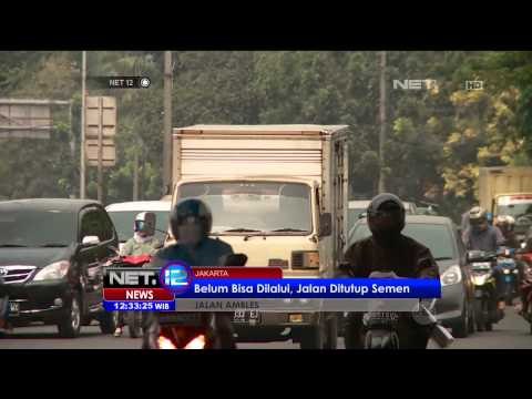 Jalan ambles di Karet Bivak Tanah Abang timbulkan kemacetan - NET12