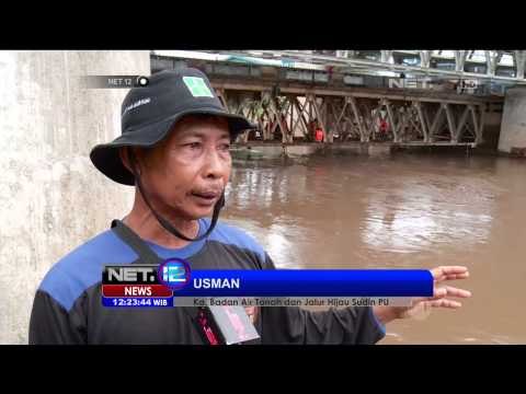 Sekitar 20 ton sampah menumpuk di kawasan Rawa Jati setelah banjir surut - NET12