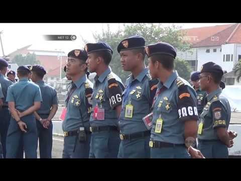 Dua kapal TNI AL diberangkatkan dari Mako Armatim bantu pencarian AirAsia QZ 8501 - NET12