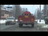 Taxi berlapis baja melintas bebas di sepanjang Jalan Saint Peterbusrg Rusia - NET5