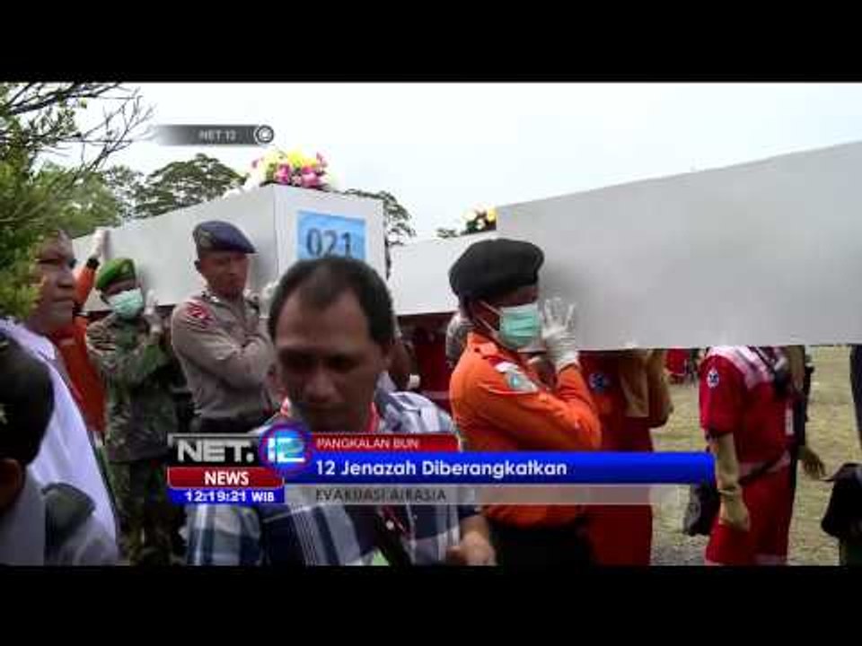 12 Jenazah penumpang pesawat AirAsia QZ 8501 diberangkatkan ke Bandara Part 2 NET12