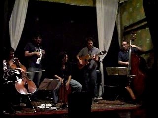 CONCERT MOUSQUEPERROS AU CAFE DE PARIS